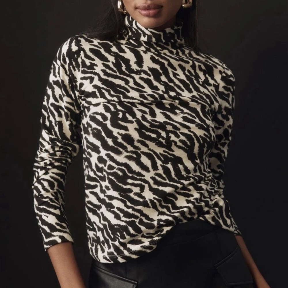 Maeve Anthropologie The Hailey Animal Print Long Sleeve Mock Neck Size Medium